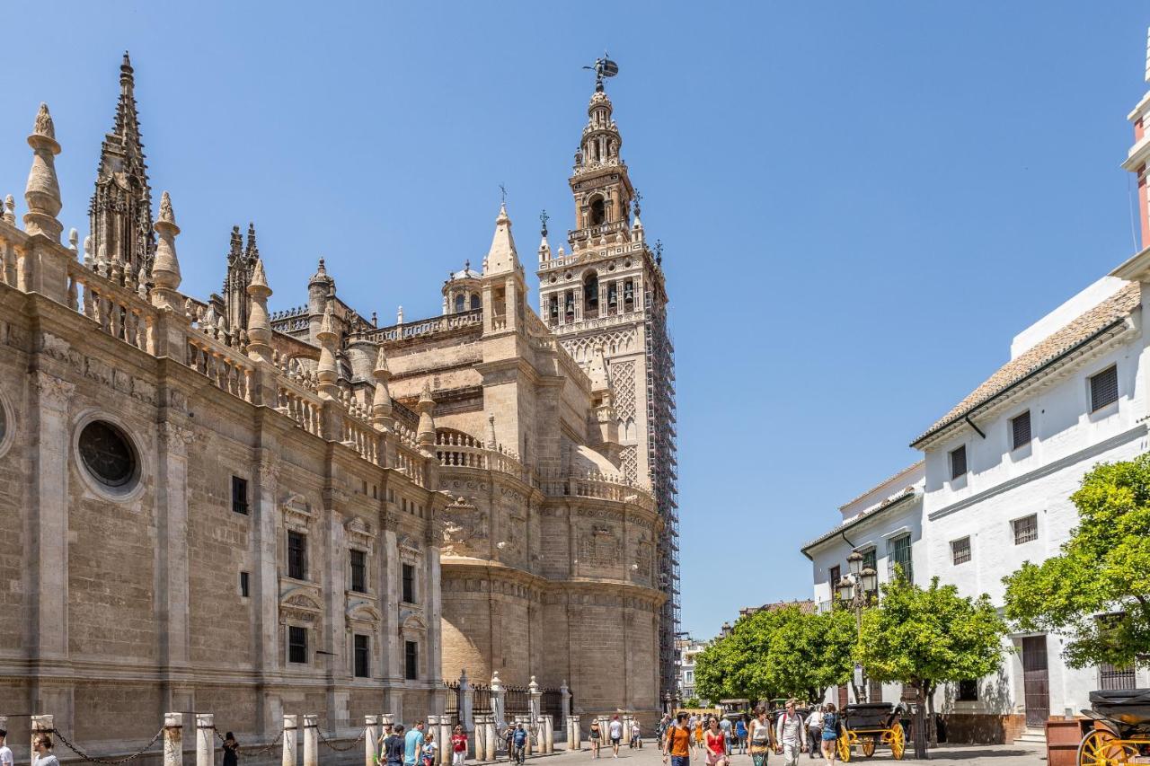 Waou Cosy IV Sevilla Cathedral Exterior foto